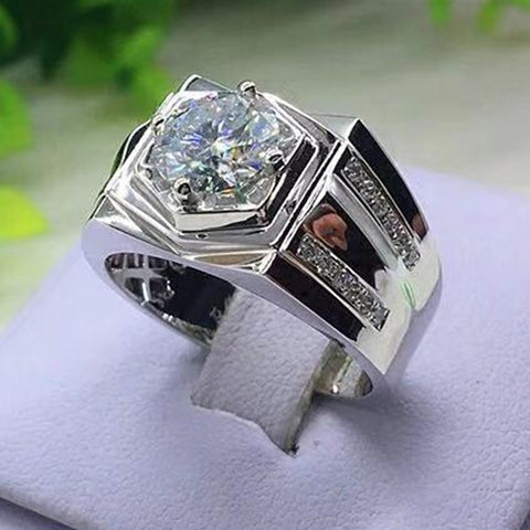 Shiny Luxury Silver Ring Natural White